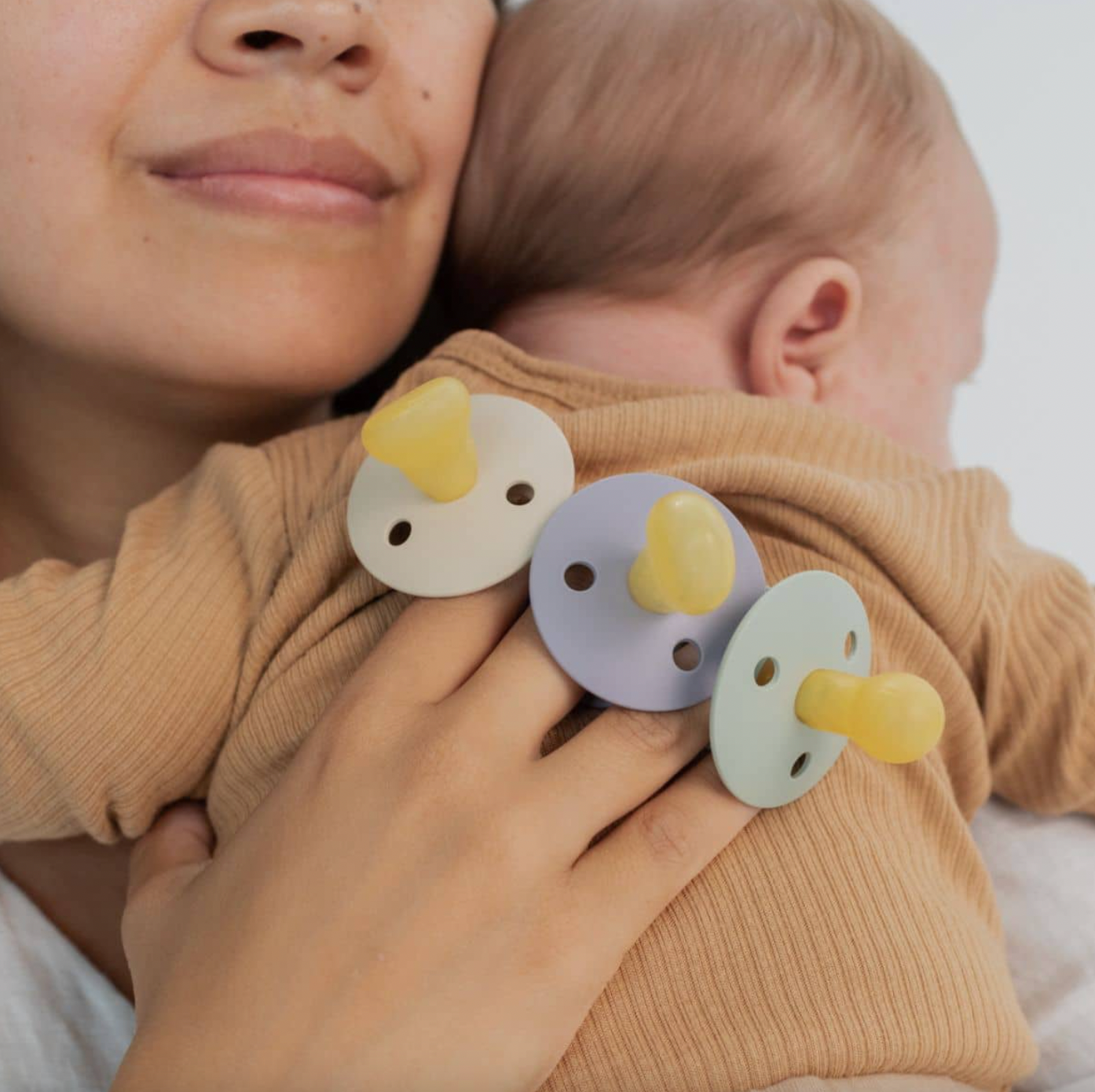 2 PACK Anatomical Colour Chupones BIBS