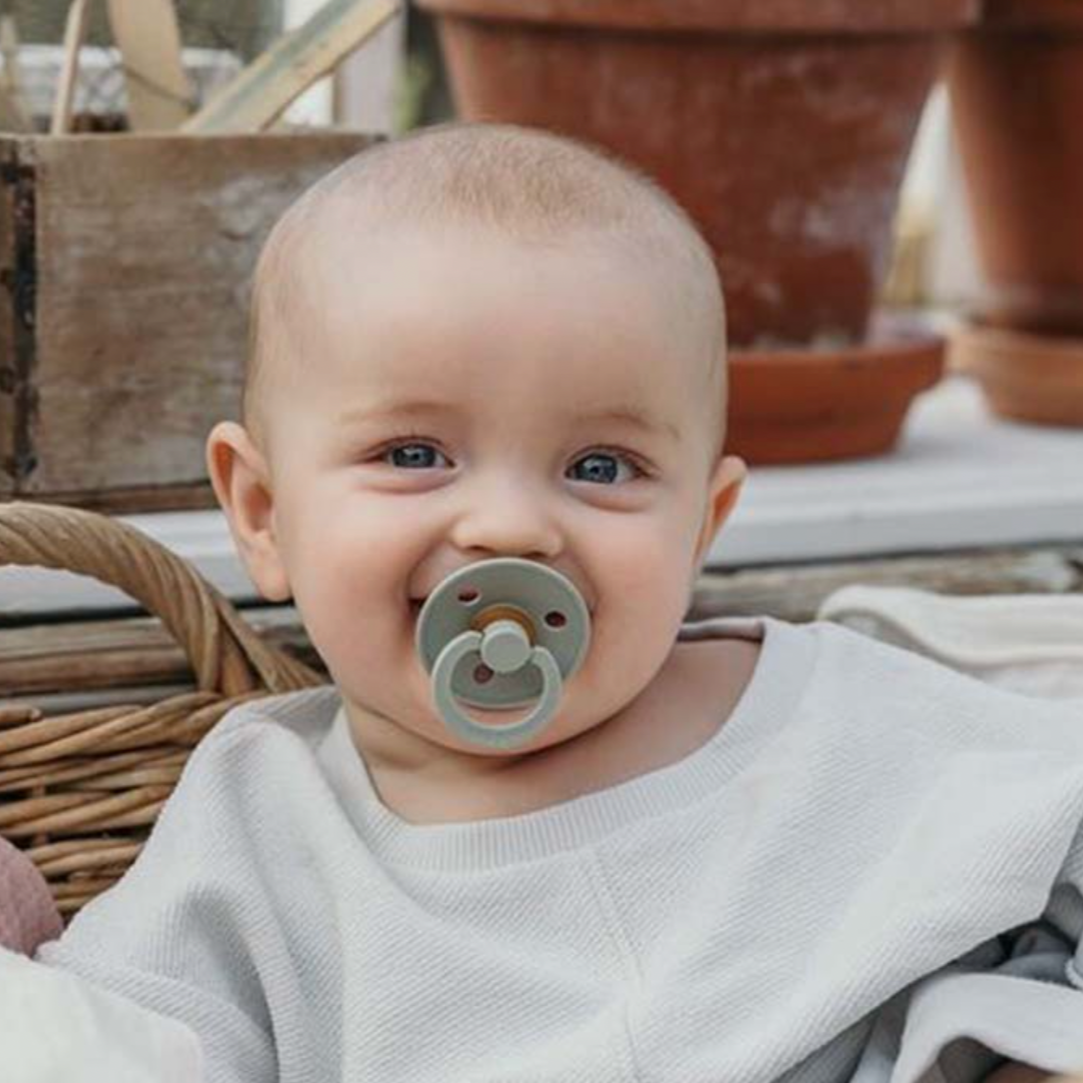 2 PACK Anatomical Colour Chupones BIBS