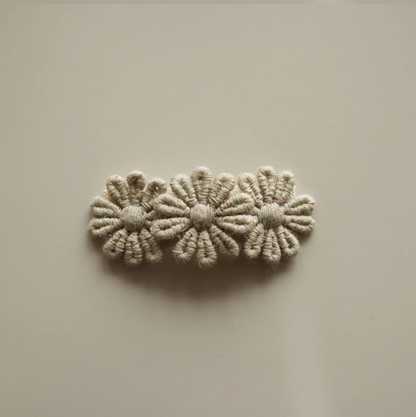 Clip flores peinado