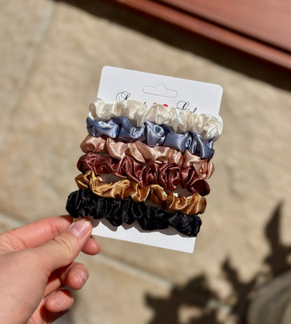 MOM Scrunchies Delgados